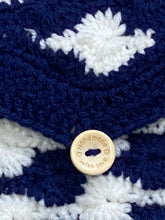 Load image into Gallery viewer, Blue &amp; White Spin Wheel Clutch with Removable Strap