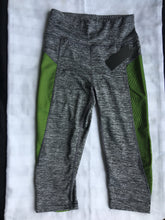 Load image into Gallery viewer, Green Striped ¾ Length Leggings