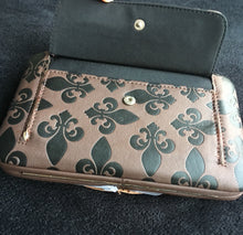 Load image into Gallery viewer, Brown Flower Wallet