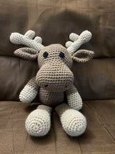 Load image into Gallery viewer, Stuffed Crochet Moose