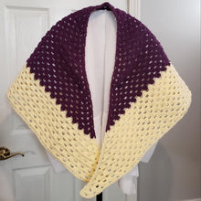 Load image into Gallery viewer, Granny Crochet Shawls