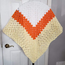 Load image into Gallery viewer, Granny Crochet Shawls